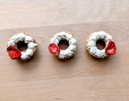 Strawberry Cheesecake Doughnuts